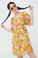 Šaty Billabong žlutá barva, mini