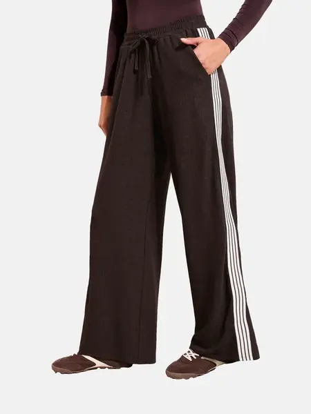 Friends Like These Nohavice  tmavohnedá / biela