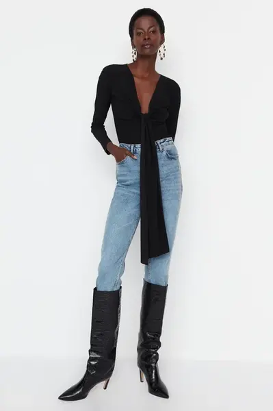 Trendyol černý pletený body s výstřihem do V