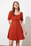 Dámské šaty Trendyol TWOSS20EL2314/Camel