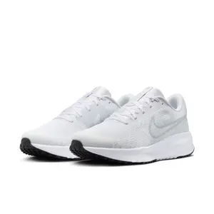 Nike Run Defy 44