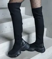 Gemre Black boots with elastic upper Lokira