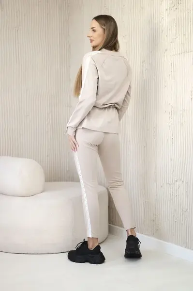 Kesi Dámská bavlněná souprava s proužky a stahovacími lemy béžový