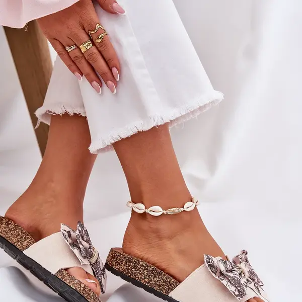 Boto Dámske papuče s mašľou na korkovej platforme béžové Lisandrea