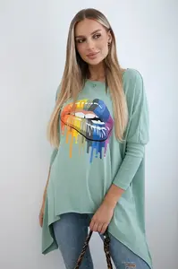 Oversized blouse with a dark mint lip print