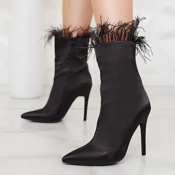 Resti Black women's feather boots Wenelika
