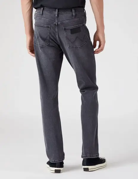 Pánské rifle WRANGLER W18S29Z79 LARSTON BLACKOUT Velikost: 40/34