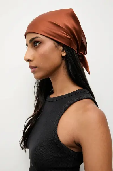 Hedvábný šátek Answear.LAB dámský, hnědá barva