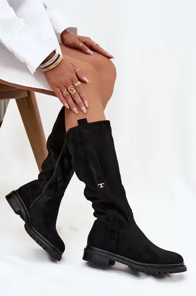 Boto Dámské kozačky s teplou podšívkou na rovné podrážce ekologický semiš černé Delyssa