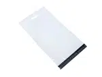 100 ks - Obálka plastová samolepicí bílo-černá 200x270+80 tl. 0,06 s uchem (80% podíl recyklátu)