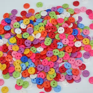 Flat Round 2-Hole Buttons