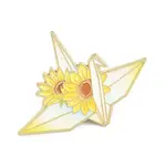 Light Gold Alloy Enamel Brooch