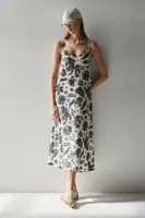 Šaty s příměsí lnu Medicine