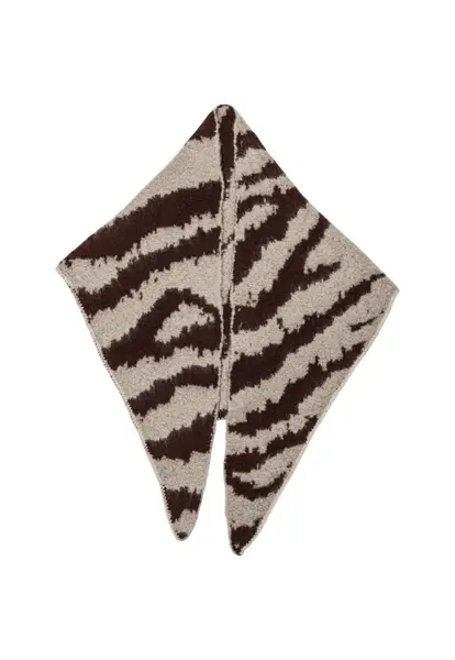 Šála s tygrovaným vzorem