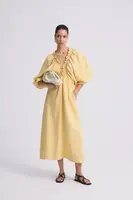 Lněné šaty Answear.LAB