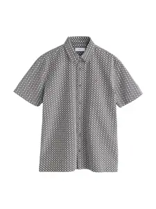 Next Košeľa  čokoládová / biela