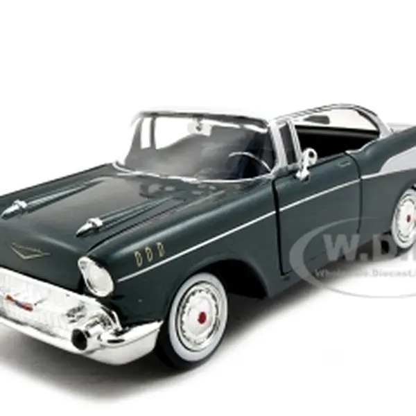 1957 Chevrolet Bel Air Green 1/24 Diecast Model Car by Motormax