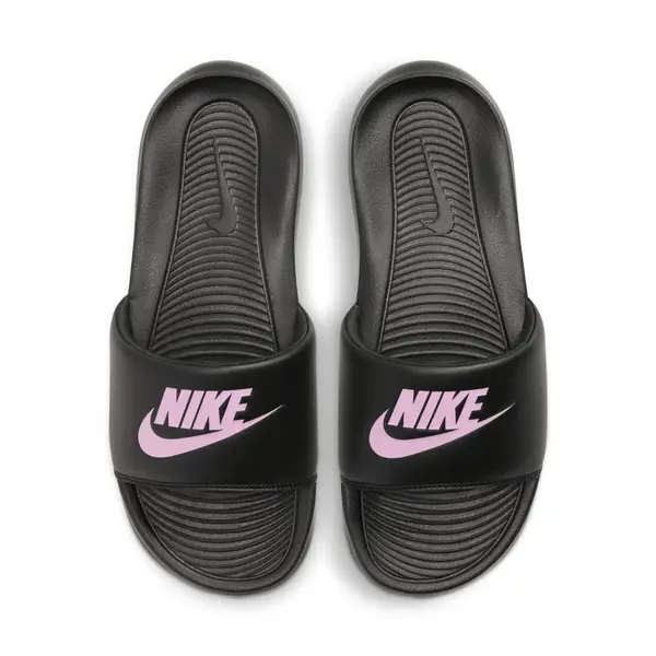 Nike Victori One 38