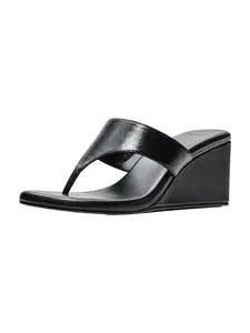 Bershka Žabky  čierna