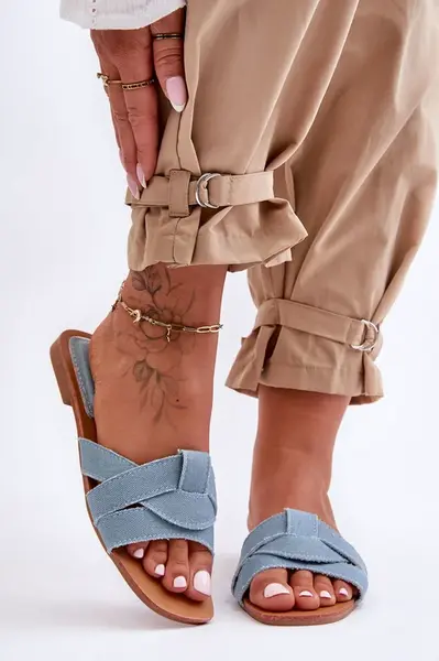 Boto Dámské materiálové sandály světle modré Aversa