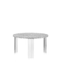 T-Table 28, z expozice  čirá Kartell