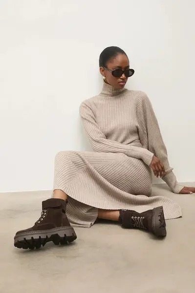 Semišové workery Answear.LAB hnědá barva, na platformě, lehce zateplené