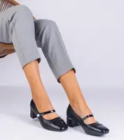 Gemre Black block-heeled pumps with a patent toe Ivanita