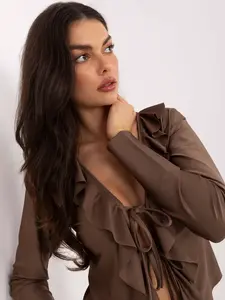 Hnědá halenka s volány