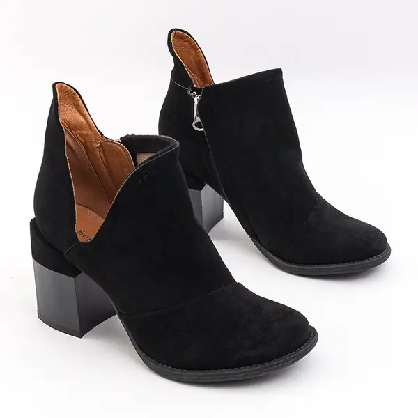 Resti Black women's boots with cutouts Plinara