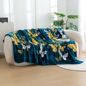 Mikroplyšová deka ZLATÝ A BÍLÝ MOTÝL, tmavě zelená Rozměr: 200 x 220 cm