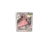 Panenka, růžové šaty