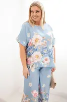 Kesi Włoski dámsky plus size komplet s blúzkou a kvetinovými nohavicami