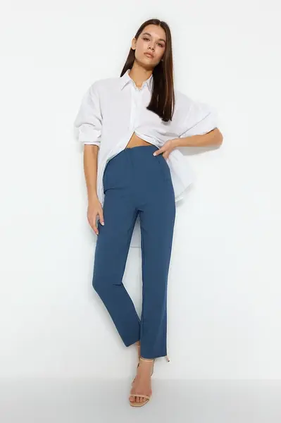 Trendyol Indigo Cigaretový Strih S Vysokým Pásom A Dĺžkou Po Členky Tkané Nohavice