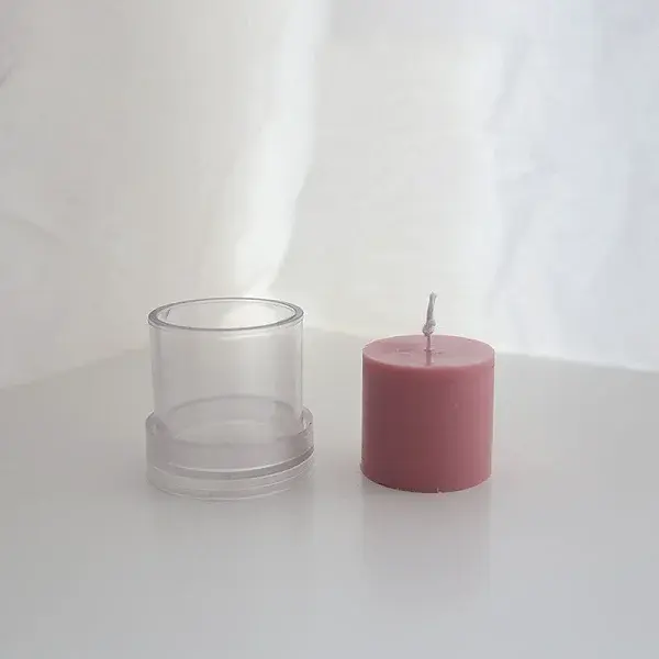 DIY Plastic Pillar Candle Molds