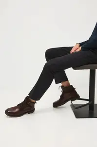 Vysoké kožené boty Medicine