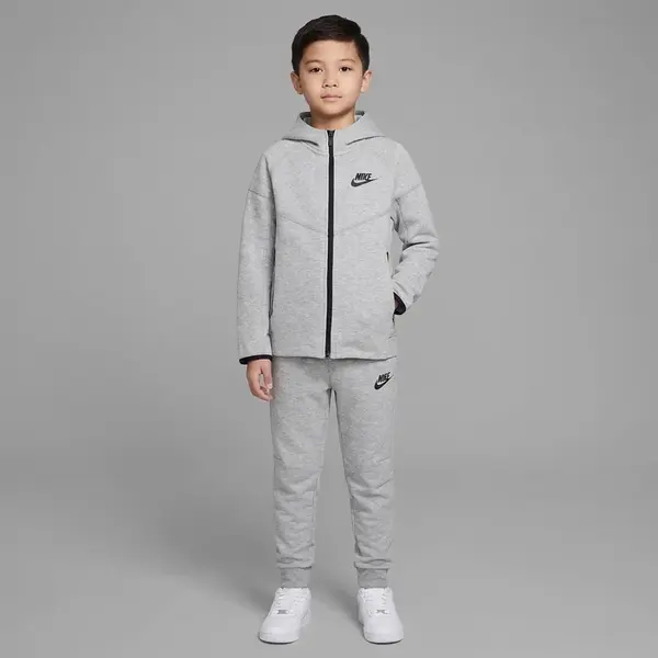 Nike tech fleece hooded full zip 116-122 cm