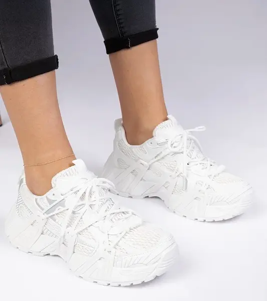 Gemre White stylish sneakers on a chunky sole Lukaro