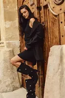 Boto Nazouvací dámské kozačky na jehlovém podpatku se stříbrnými ozdobami černé Thaliane