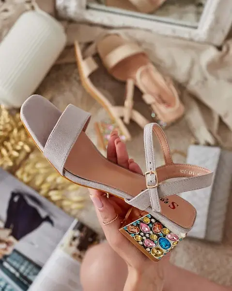 Resti Women's Sandals on a post with crystals Ohvare