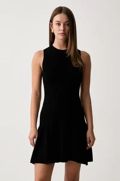 Armani Exchange šaty s viskózou