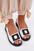 Kožené dámske sandále na klinu s ozdobou Artiker