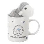 Porcelánový hrnek s plyšovým přívěskem OVEČKA, 390 ml