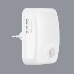 LED zásuvné svietidlo 02234 so snímačom pohybu