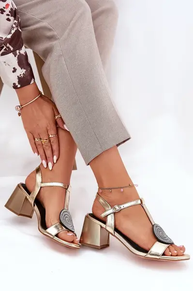 S. BARSKI Kožené Sandále Na Opätku S Dekoráciou D&A