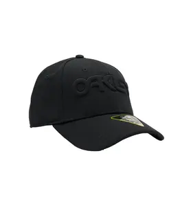 Oakley kšiltovka 6 Panel Stretch Embossed Blackout | Černá | Velikost S/M
