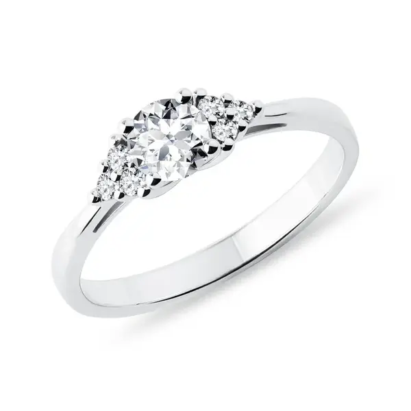 Luxusní diamantový prsten v bílém zlatě KLENOTA