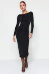 Trendyol černé vypasované pletené elegantní večerní šaty bez podšívky s doplňky