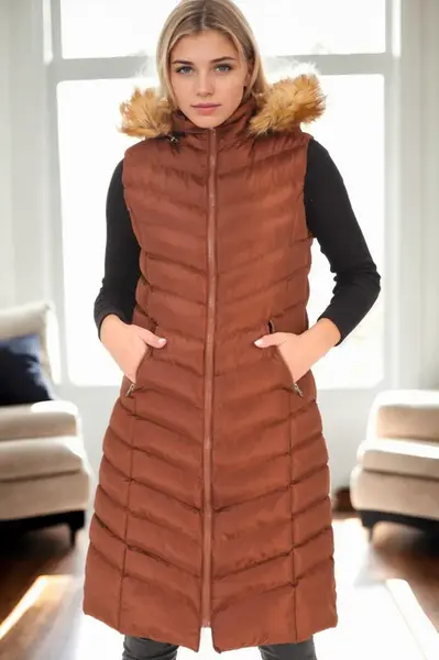 Z9684 DEWBERRY WOMEN'S VEST-LIGHT BROWN