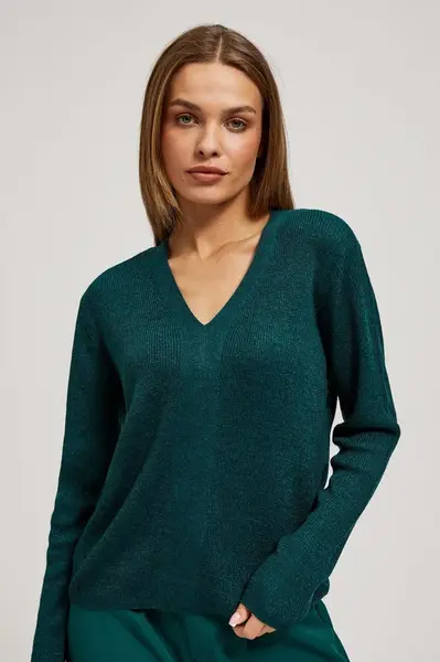 Marisse Fitted V-Neck Sweater In Emerald Green