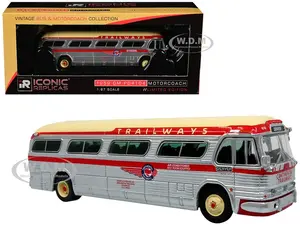 1959 GM PD4104 Motorcoach Bus "Continental Trailways" Silver and Cream with Red Stripes "Vintage Bus &amp; Motorcoach Collection" Limited Edition 1/8